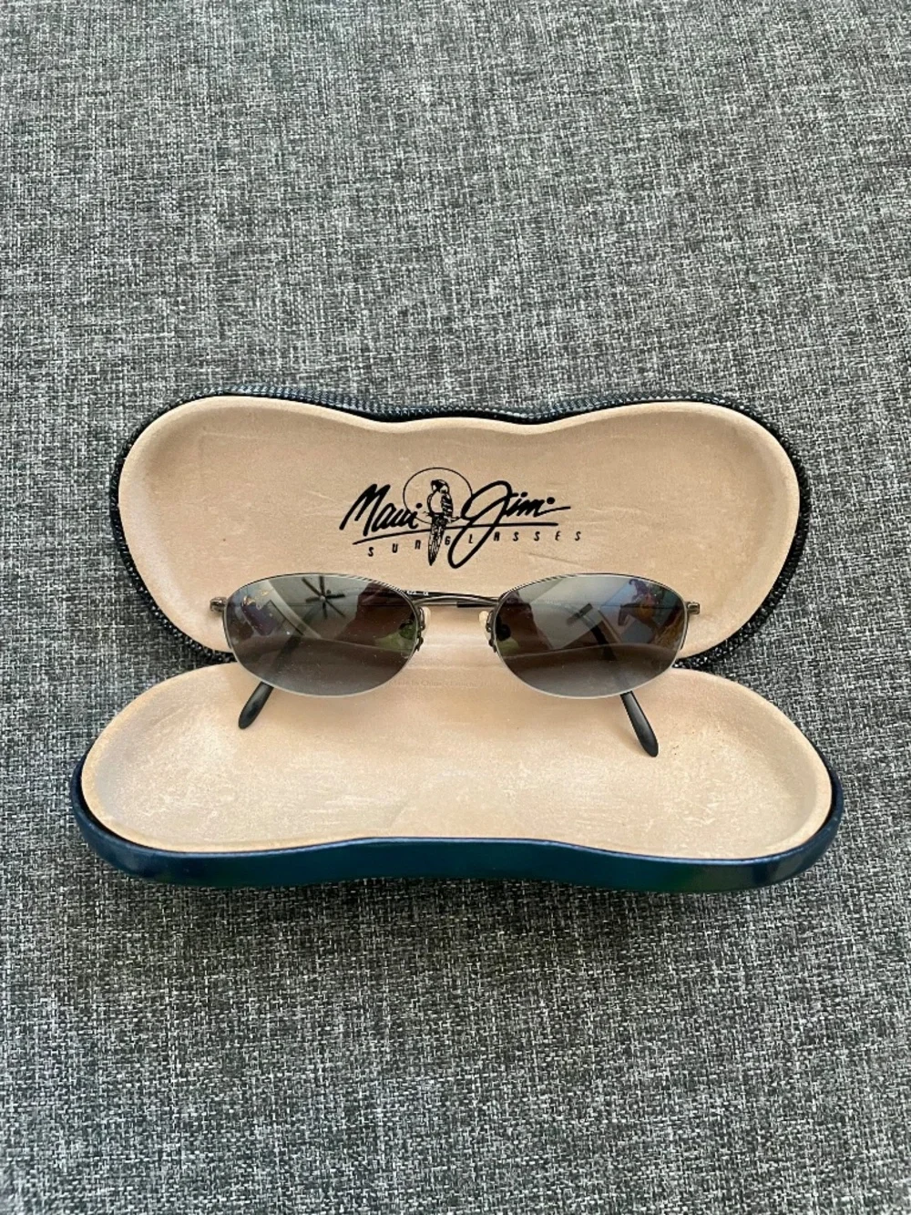 Maui Jim Titanium Kid's Sunglasses, Style MJ 507-02, New, Never Worn